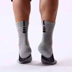 12 Prs Winter Cotton Striped Anti Slip Crew Sports High Ankle Socks